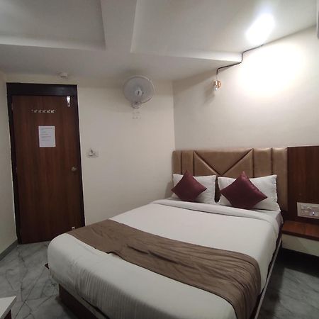 Hotel Earth Inn, Subhash Bridge, Rto Circle, Ahmedabad Eksteriør bilde