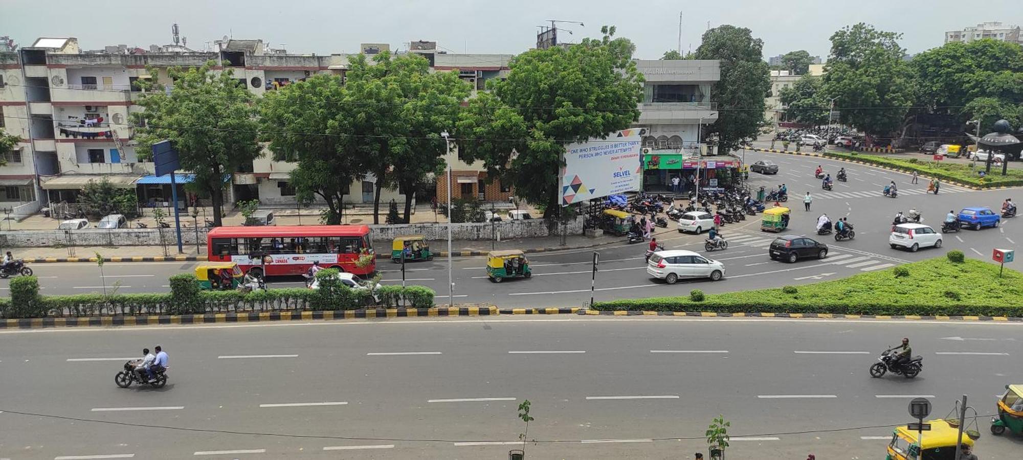 Hotel Earth Inn, Subhash Bridge, Rto Circle, Ahmedabad Eksteriør bilde