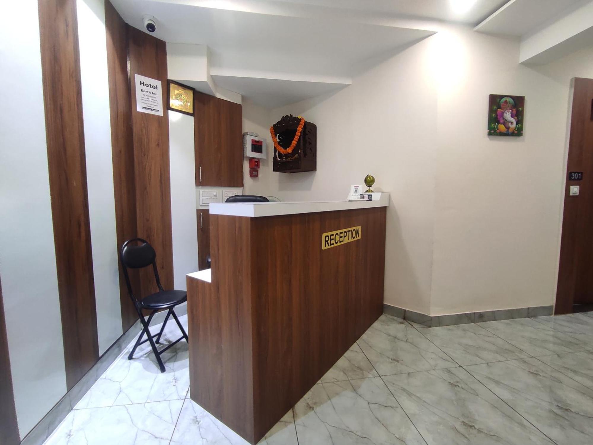 Hotel Earth Inn, Subhash Bridge, Rto Circle, Ahmedabad Eksteriør bilde